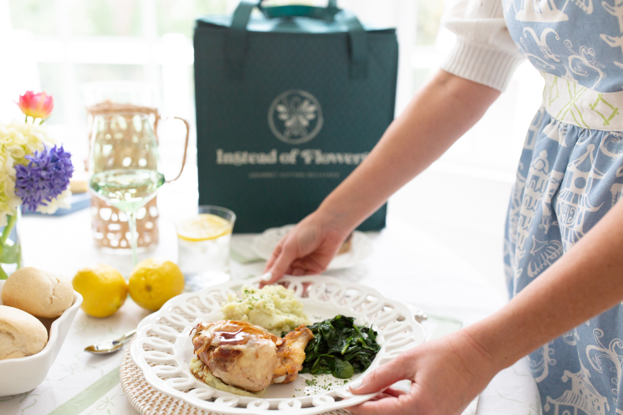 Provide a pregnancy care package to say "Congratulations on a recent pregnancy" to your loved ones that are expecting!