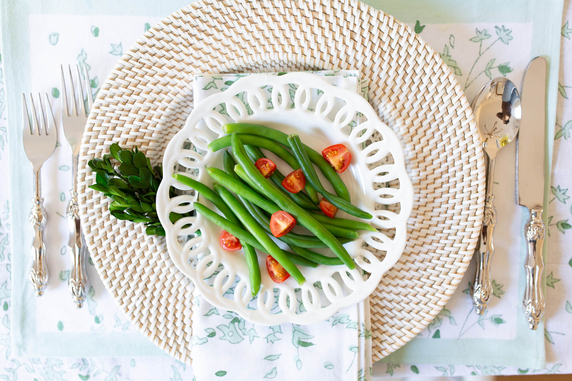 Sauteed Haricots Verts with Grape Tomatoes